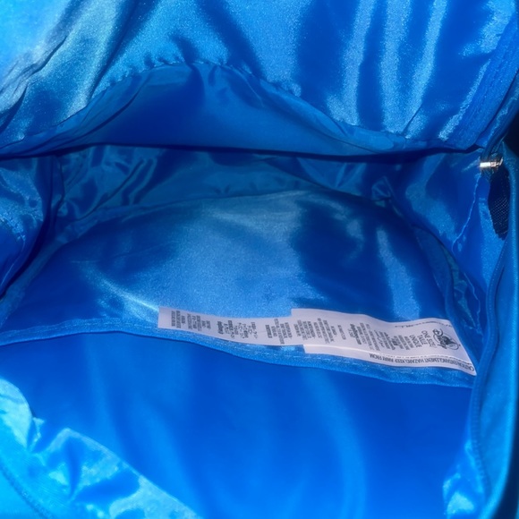 Disneyland “Play in the Park” Backpack - Picture 6 of 7